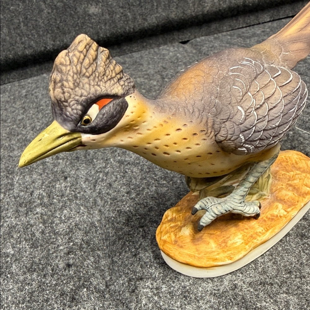 Lefton Ceramic Bird Figurine with Brown and Gray Plumage - Picture 8 of 14